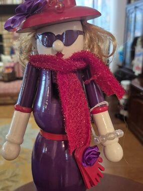 Red Hat Lady Nutcracker